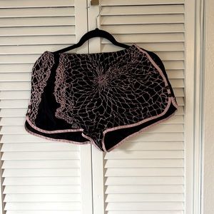 Kealopiko Hawaiian wear women Berta shorts size Small